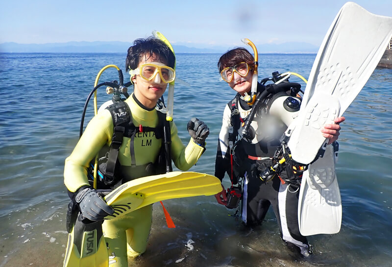 ダイビングライセンス講習会の海洋実習の様子